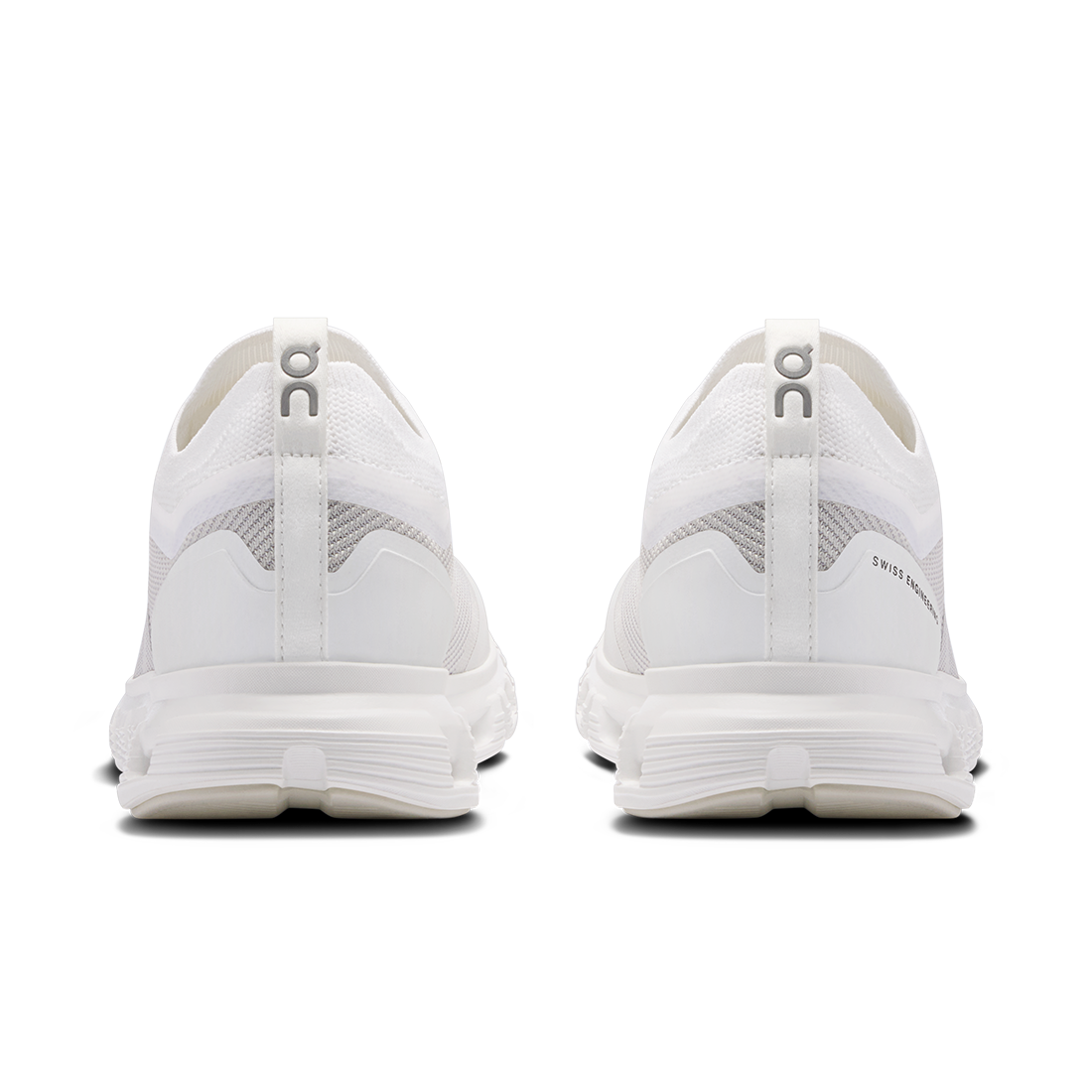 Cloud 6 Versa M Cushioned Sneakers