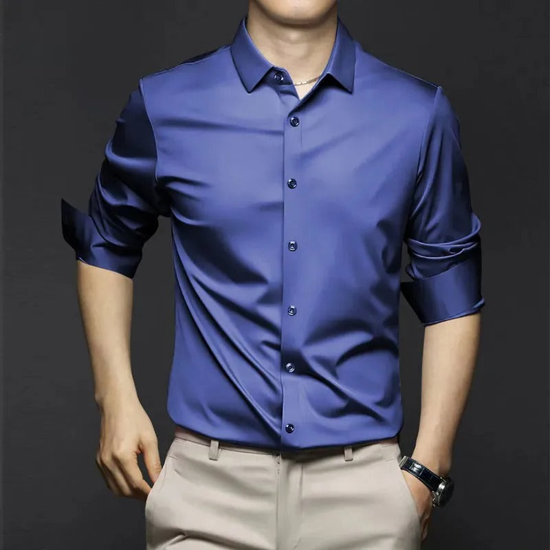Men’s Classic Wrinkle-Resistant Shirt Blue / Medium Menswear