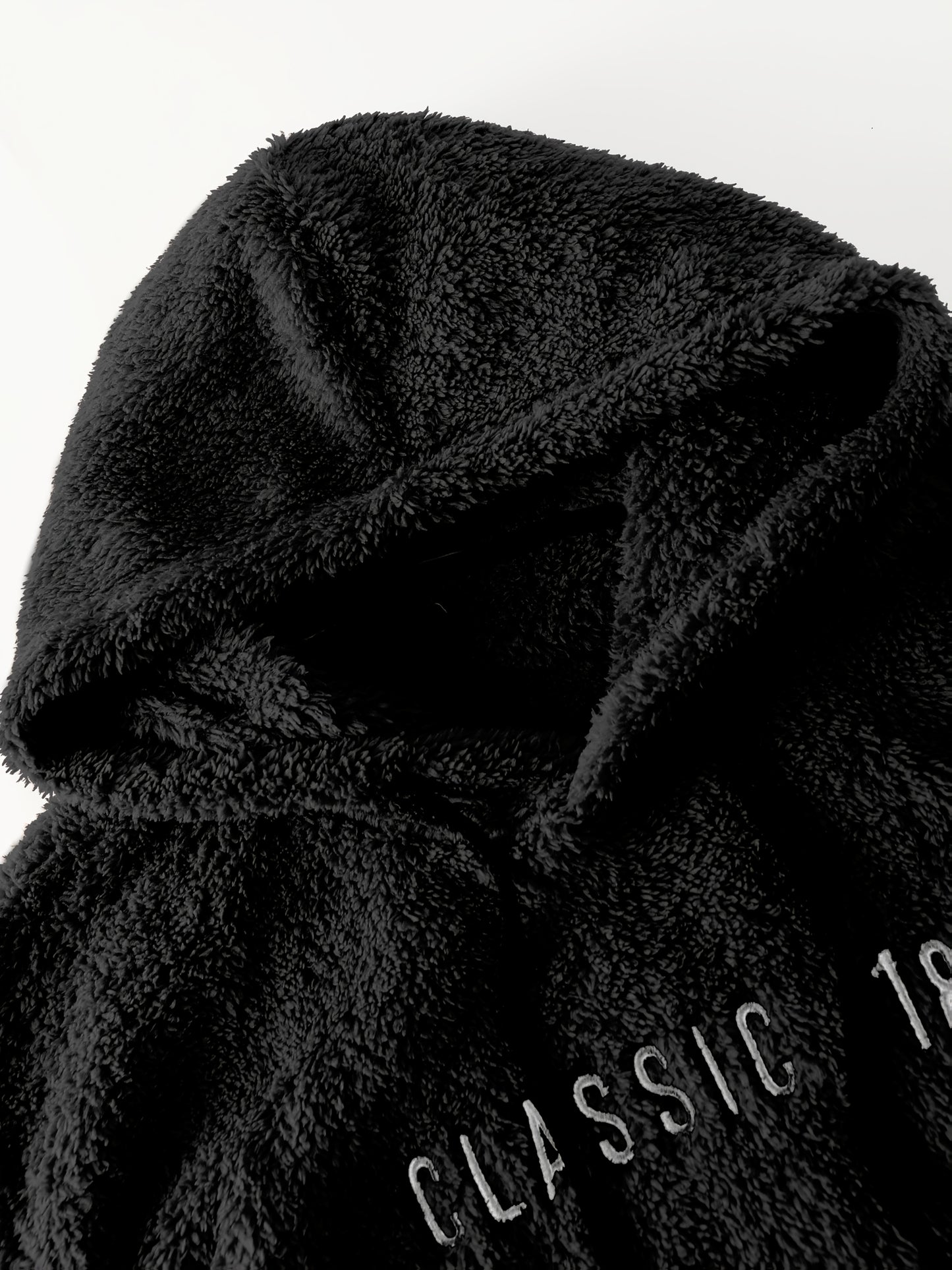 Averon Essential Hooded Pullover