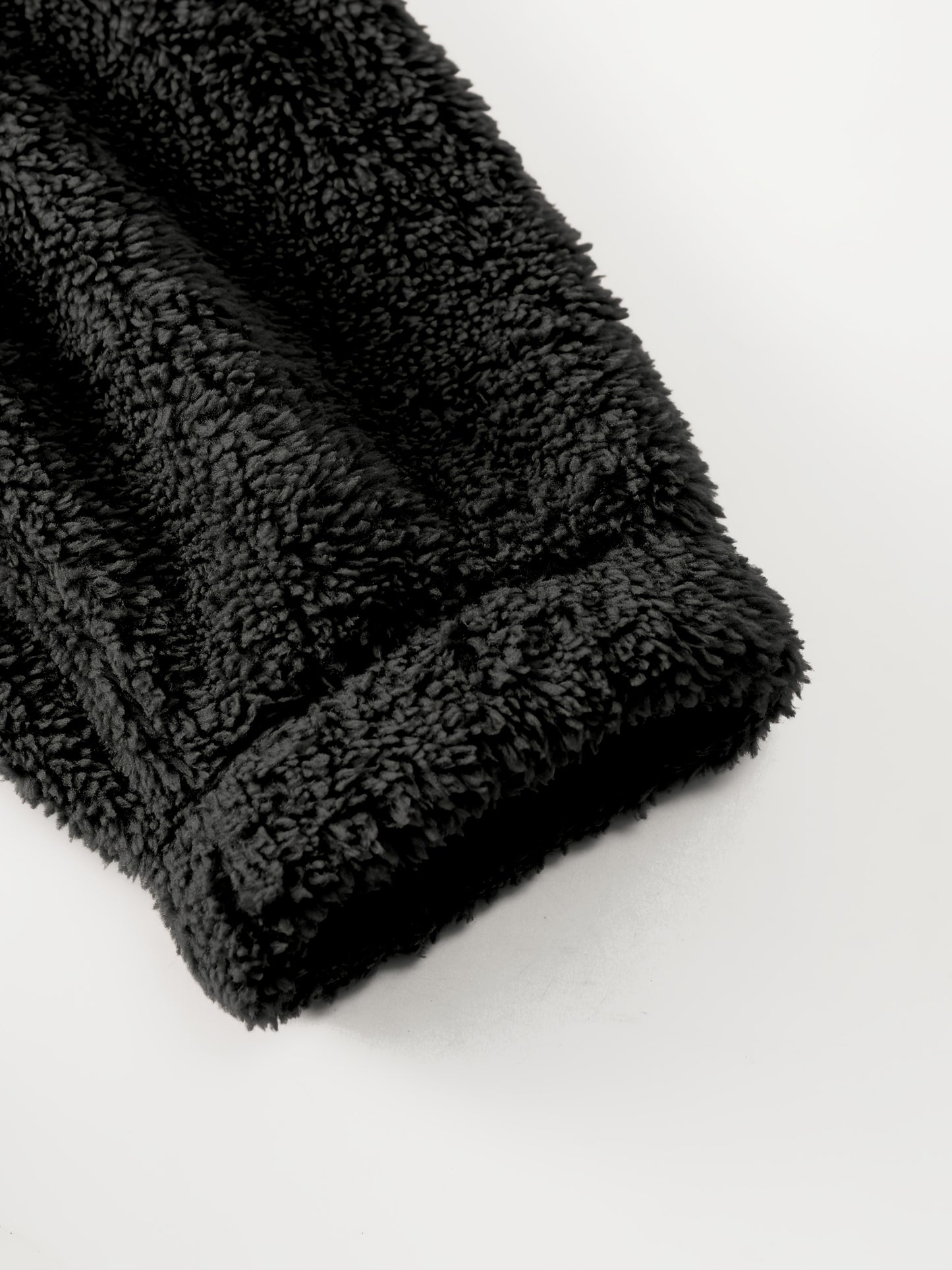 Averon Essential Hooded Pullover