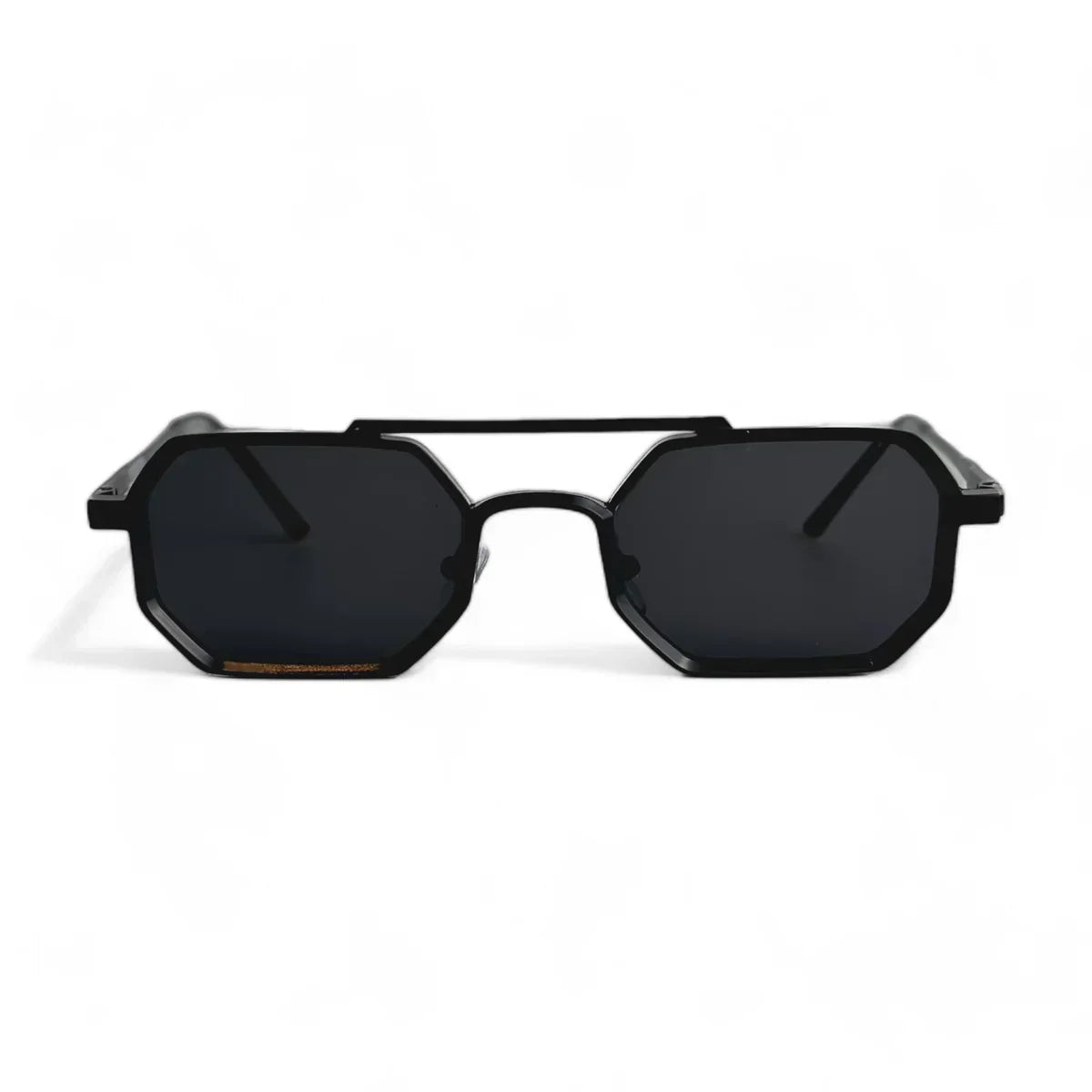 🎁 AERON Timeless Shades – UV400 Sunglasses with Signature Tinted Lenses & All-Day Comfort (100% off)