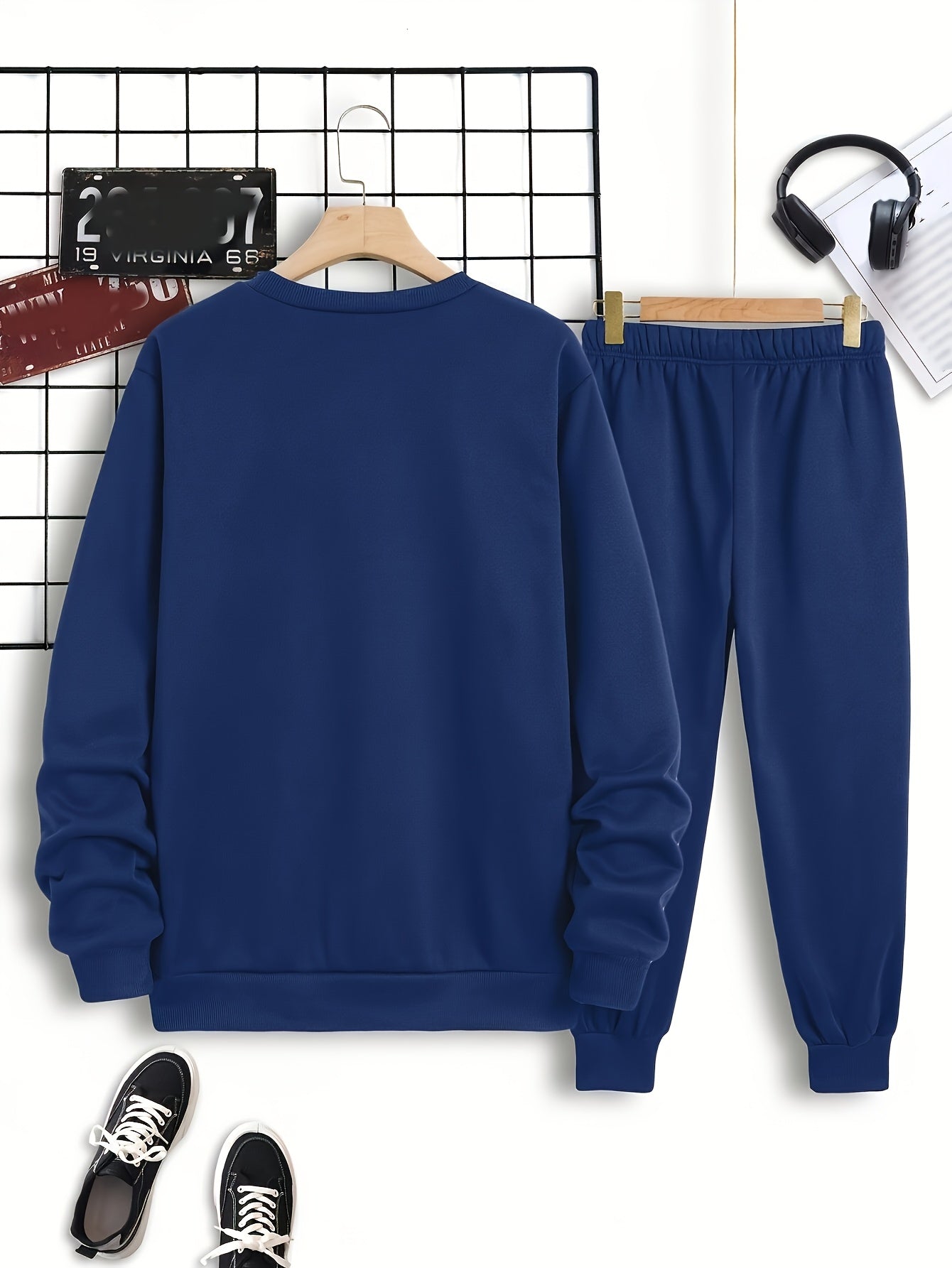 UrbanEdge Men's Printed Hoodie & Jogger Set